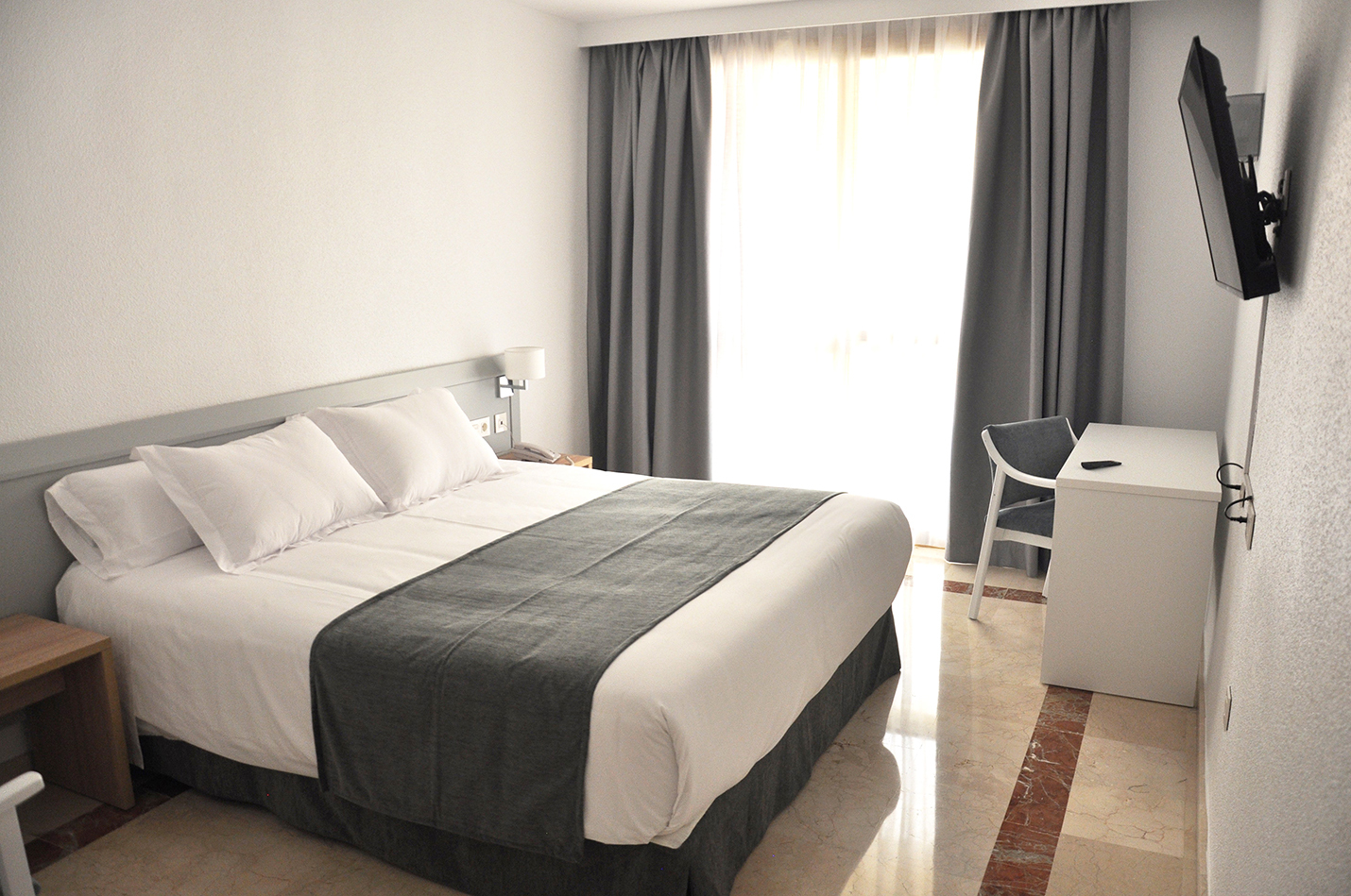 varwwwvhostsaviratodesign comneohotelcaravaca com aviratodesign comwp contentuploads jpg