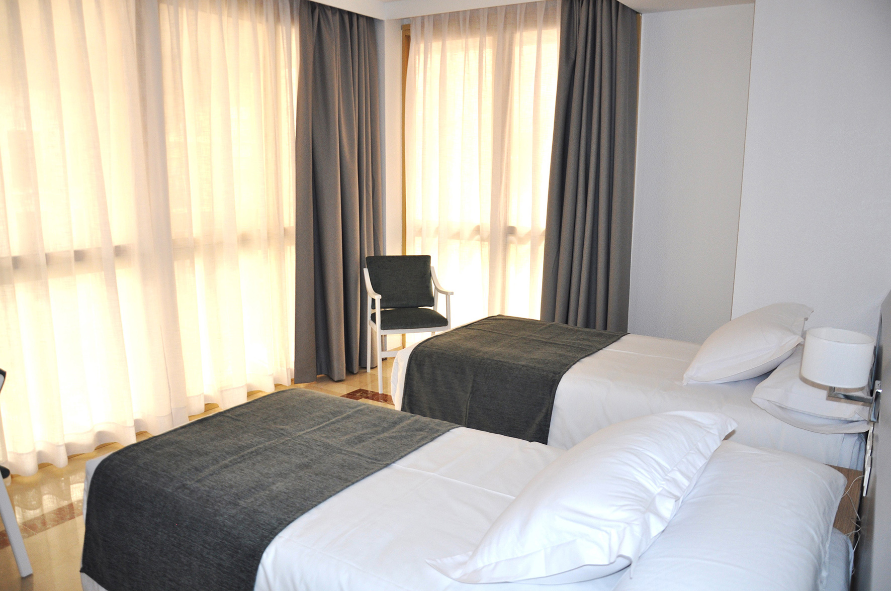 varwwwvhostsaviratodesign comneohotelcaravaca com aviratodesign comwp contentuploads jpg